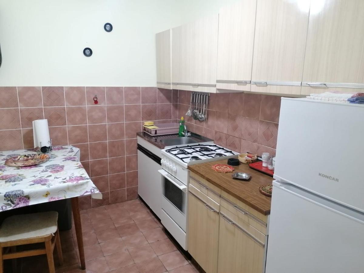 Apartmani Volaric Pag 파그 외부 사진